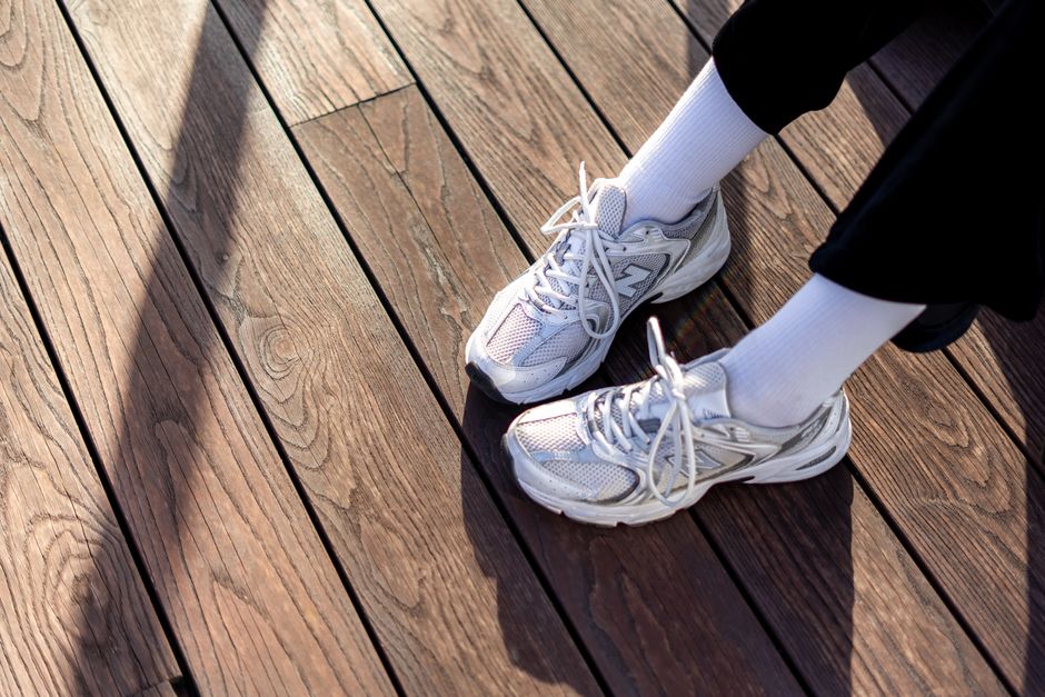 Allbirds Vs On Cloud: Allbirds vs. On Cloud Sneakers: Which Wins for Daily Comfort in 2026