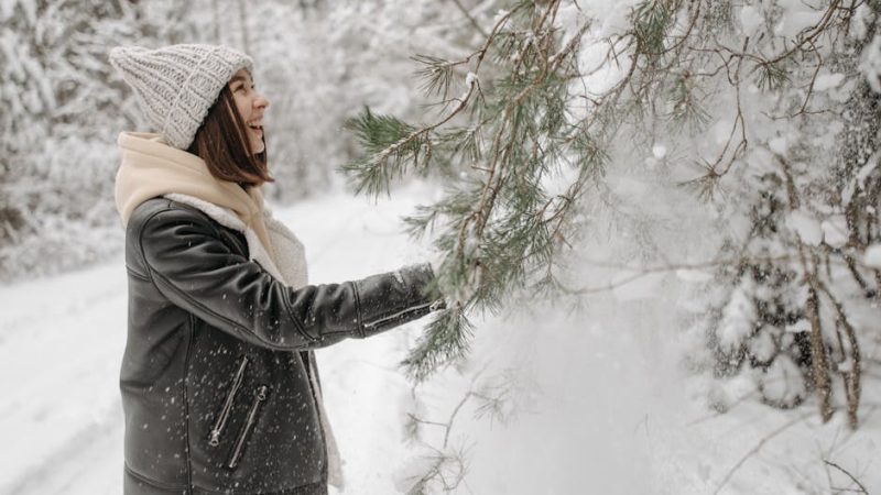 Best Helly Hansen Winter Jackets for Men and Women 2024-2025