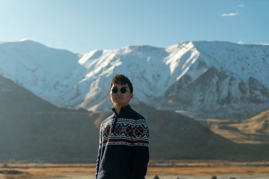 Cashmere Vs Merino Wool: Cashmere vs. Merino Wool: Which Wins for Fall Warmth and Durability