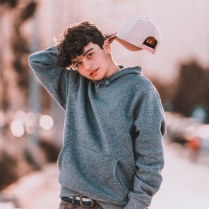 Hoodies And Sweatshirts Stylish Look 2026: 9 Hoodies and Sweatshirts That Actually Look Polished (2026 Picks)