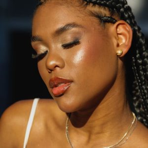 How to Layer Gold Necklaces Without Tangling