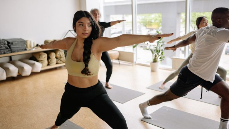 Lululemon Align Vs Athleta Salutation: Lululemon Align vs. Athleta Salutation: Best Everyday Leggings