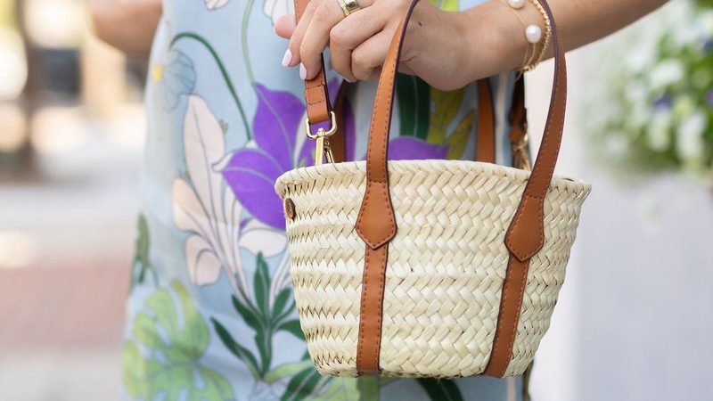 Carry Less from Morning Market to Dinner