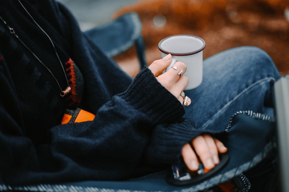 Cold-Weather Lip and Hand Care for a Commute Bag