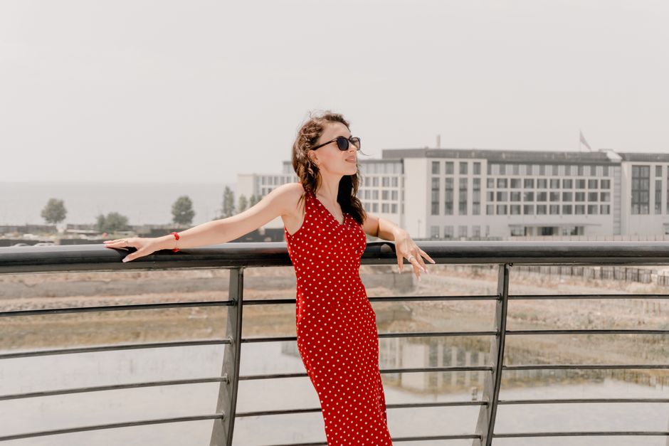Spring Outfit Ideas Without Jeans That Stay Polished