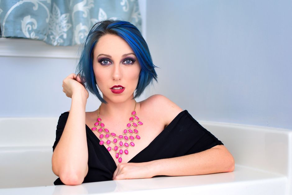 Statement Necklace For Neckline: How to Choose a Statement Necklace for Your Neckline