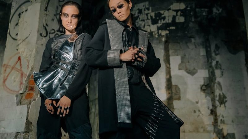 Y2K Fashion Books Worth Studying, Not Just Owning